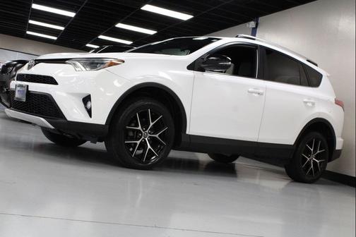 2016 Toyota RAV4 SE