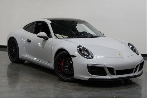 2019 Porsche 911 Carrera GTS