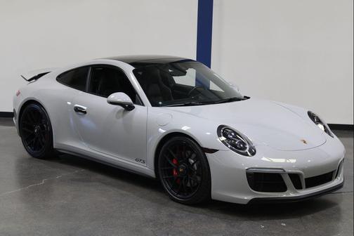 Chalk 2019 Porsche 911 Carrera GTS