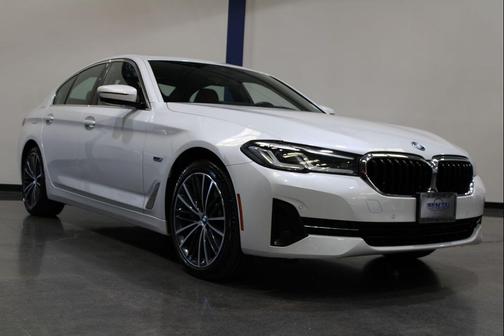 2022 BMW 530e Base