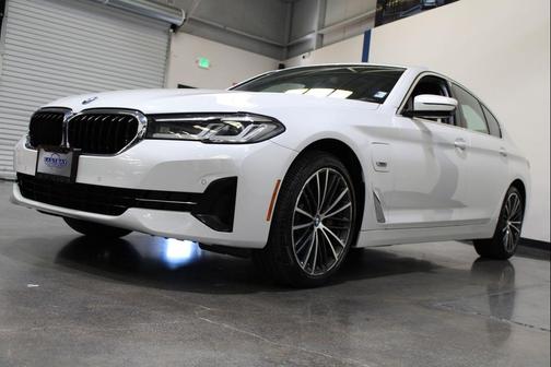 2022 BMW 530e Base