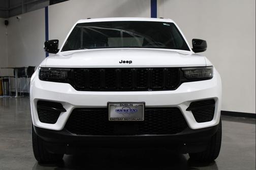 2022 Jeep Grand Cherokee Altitude