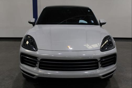 2022 Porsche Cayenne Platinum Edition