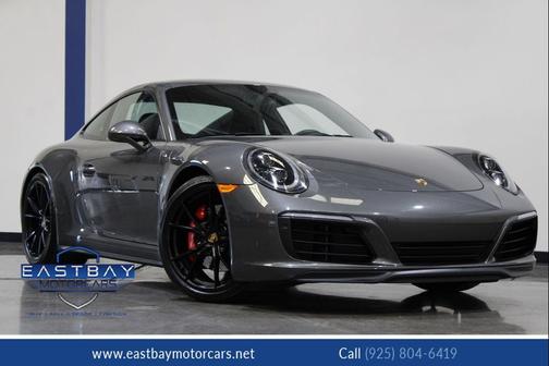 2019 Porsche 911 Carrera 4S