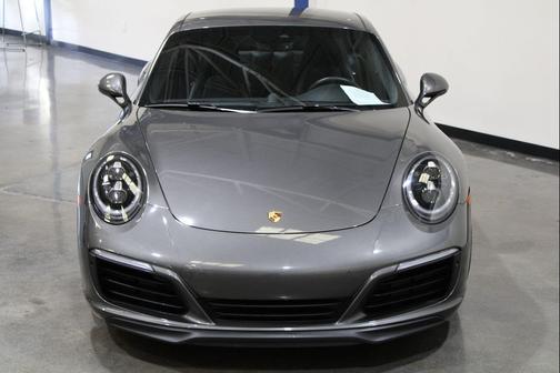 2019 Porsche 911 Carrera 4S