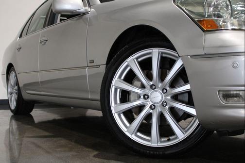 2005 Lexus LS 430 Base