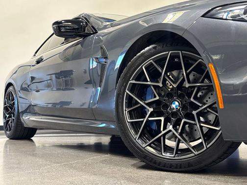 Brands Hatch Grey Metallic 2022 BMW M8 Competition