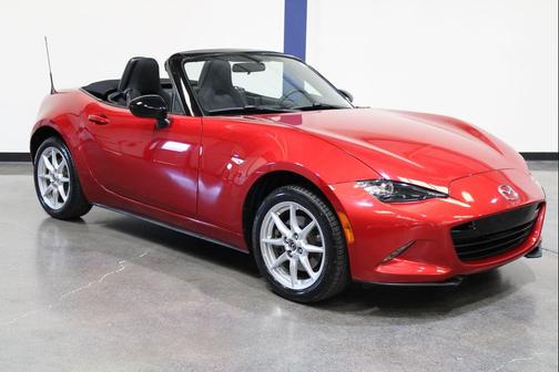 2016 Mazda MX-5 Miata Sport