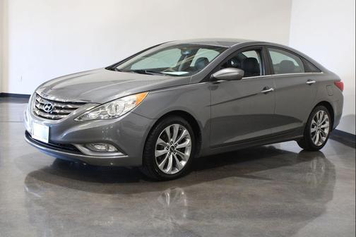 2013 Hyundai SONATA SE