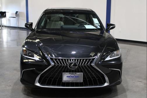 2024 Lexus ES 300h Base