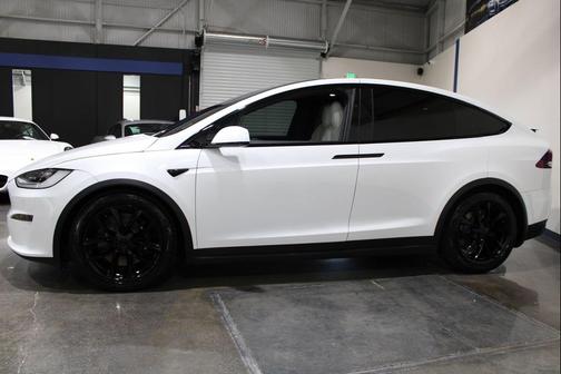 2022 Tesla Model X Dual Motor All-Wheel Drive