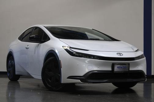 Wind Chill Pearl 2024 Toyota Prius LE