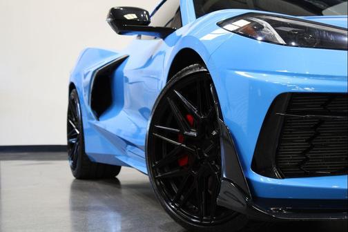 Rapid Blue 2023 Chevrolet Corvette Stingray w/2LT