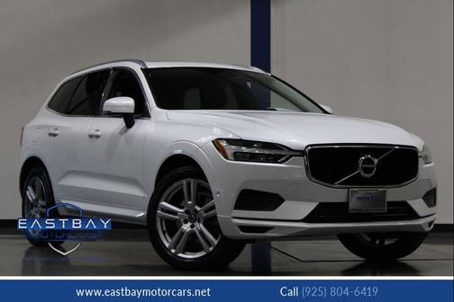 Crystal White 2018 Volvo XC60 T6 Momentum