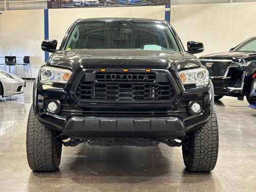 Midnight Black Metallic 2021 Toyota Tacoma SR5