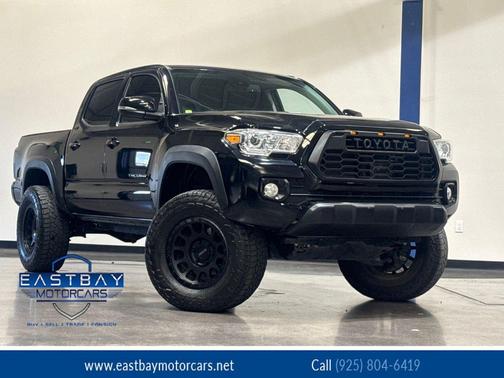 Midnight Black Metallic 2021 Toyota Tacoma SR5