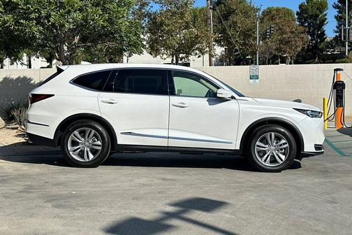 Platinum White Pearl 2026 Acura MDX Standard