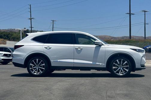 Platinum White Pearl 2026 Acura MDX Technology Package