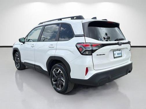 White Pearl 2026 Subaru Forester Premium