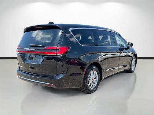 Diamond Black 2024 Chrysler Pacifica Touring-L