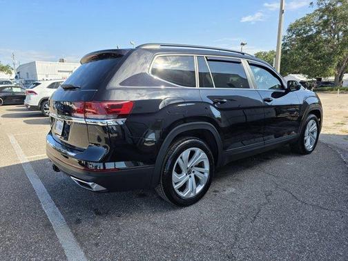 2023 Volkswagen Atlas 3.6L SE w/Technology