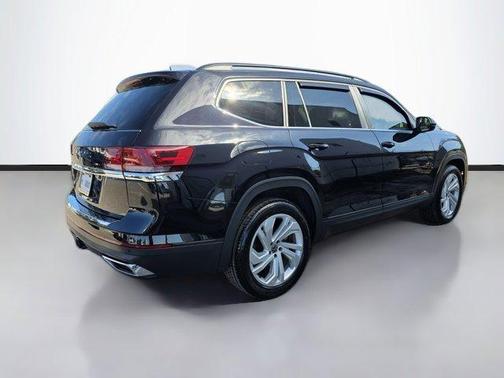 2023 Volkswagen Atlas 3.6L SE w/Technology