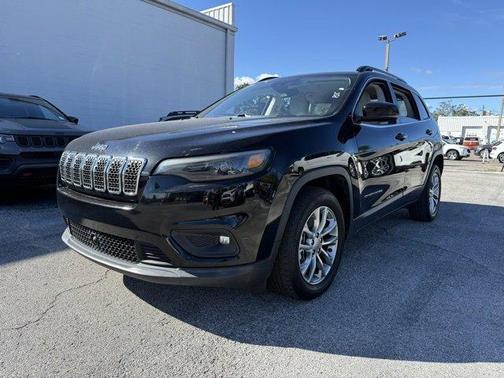 2022 Jeep Cherokee Latitude Lux