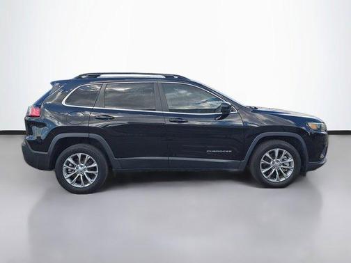 2022 Jeep Cherokee Latitude Lux
