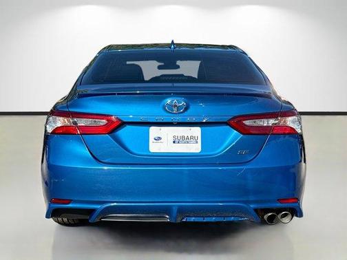 Blue Streak Metallic 2020 Toyota Camry SE