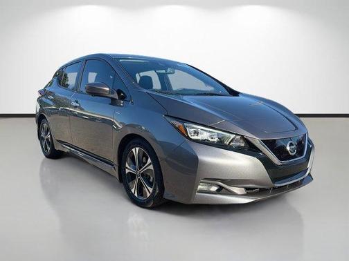 2022 Nissan Leaf SV