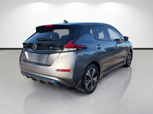 2022 Nissan Leaf SV