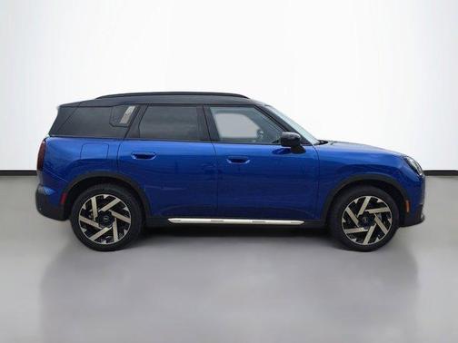 2025 MINI Countryman S