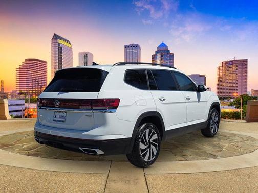 2024 Volkswagen Atlas 2.0T SE
