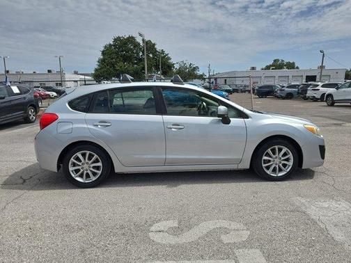 2013 Subaru Impreza 2.0i Premium