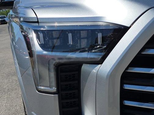 2022 Toyota Tundra Hybrid Capstone