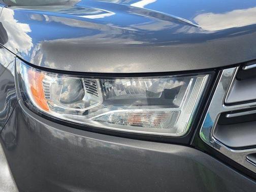 2017 Ford Edge SE