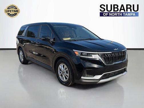 2023 Kia Carnival LX