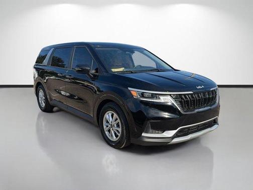2023 Kia Carnival LX