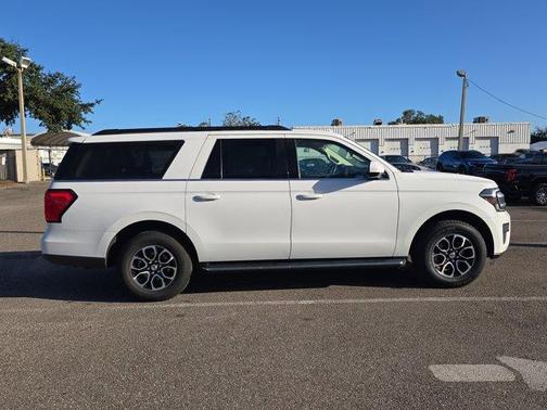 2023 Ford Expedition Max XLT
