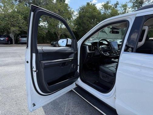 2023 Ford Expedition Max XLT