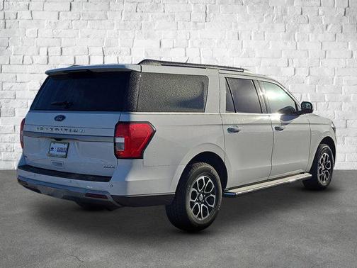 2023 Ford Expedition Max XLT