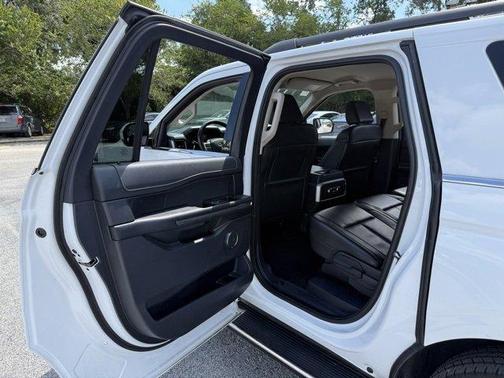 2023 Ford Expedition Max XLT