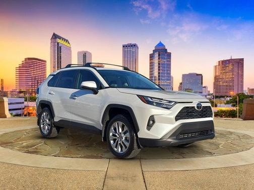2025 Toyota RAV4 XLE Premium