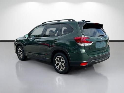 Cascade Green Silica 2024 Subaru Forester Premium