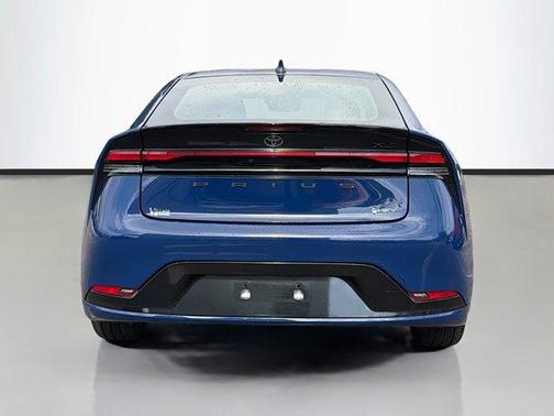 2025 Toyota Prius XLE