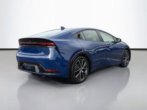 2025 Toyota Prius XLE