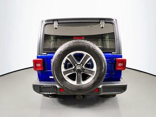 Ocean Blue Metallic 2018 Jeep Wrangler Unlimited Sahara