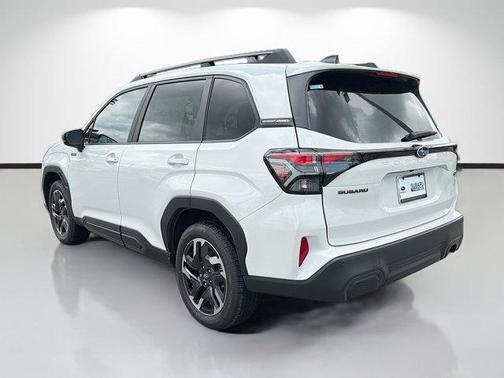 Crystal White Pearl 2026 Subaru Forester Limited