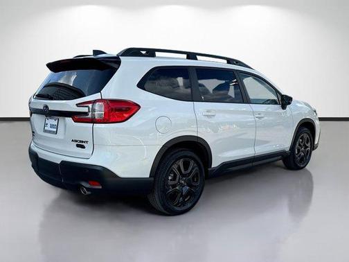 Crystal White Pearl 2026 Subaru Ascent Onyx Edition Touring