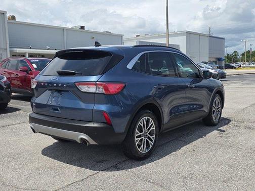 2020 Ford Escape SEL